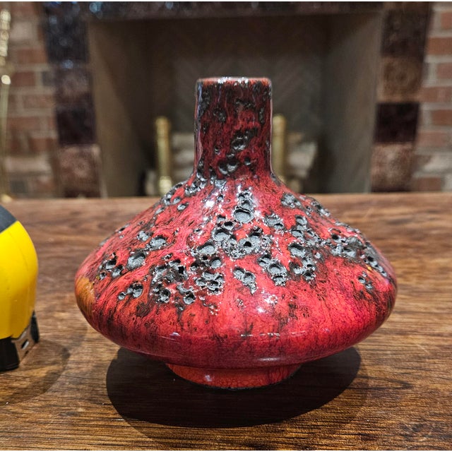 Bay Keramik UFO-Shaped Fat Lava Vase For Sale - Image 4 of 9