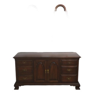 Pennsylvania House Cherry Dresser W. Pair of Mirrors For Sale