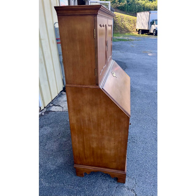 Kittinger Colonial Williamsburg Secretary Bookcase For Sale - Image 10 of 12