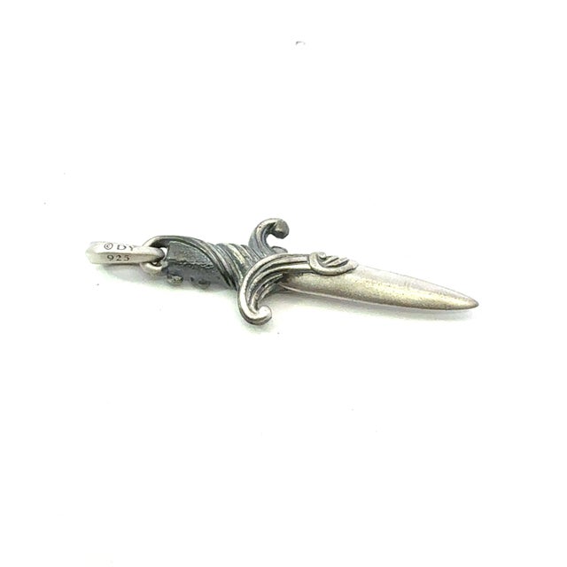 David Yurman 1990s David Yurman Dagger Amulet Pendant Sterling Silver Estate For Sale - Image 4 of 5