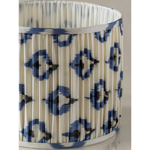 Metal Dutch Delft Blue & White Ceramic Table Lamp with New Pleated Ikat Shade For Sale - Image 7 of 13
