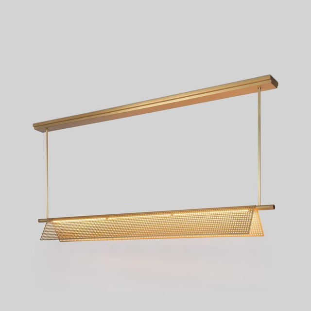 Pendant light in brass with cover in geometric pattern, with two suspension arms (diameter 10mm. Dimensions: width 1706mm...