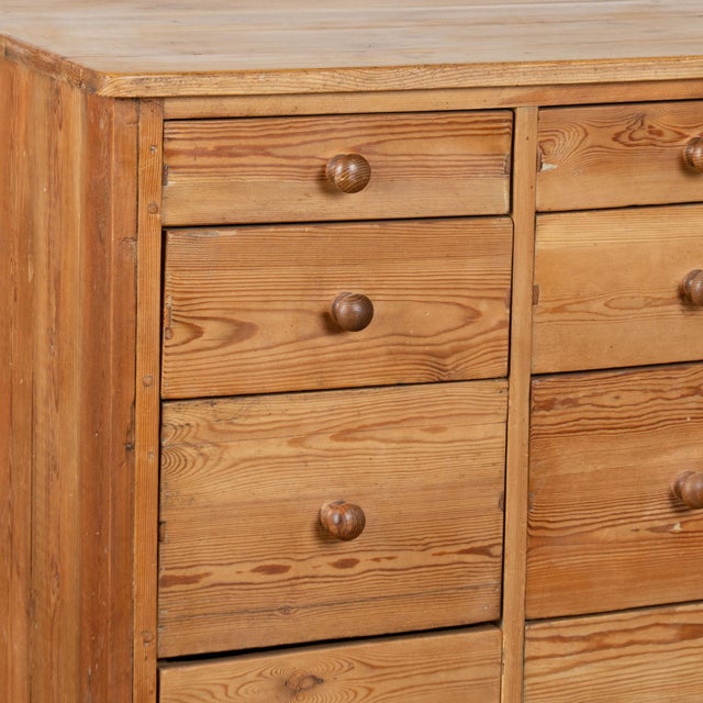 Wood 19th Century Pine 16 Drawer Apothecary Counter Console For Sale - Image 7 of 15