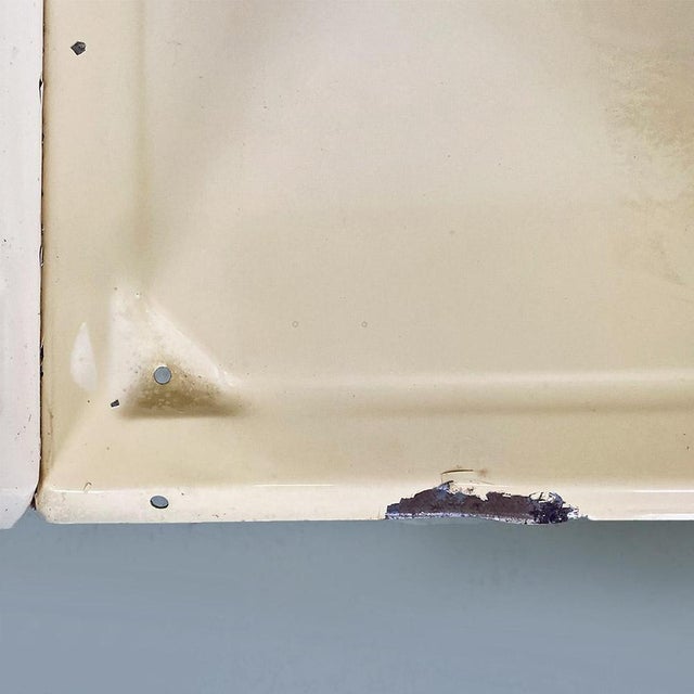 Italian Modern White Metal Supporting Bookcase, 1970s For Sale - Image 3 of 18