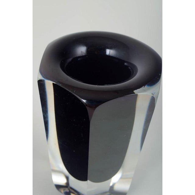 Vicke Lindstrand for Kosta Boda Faceted art-glass vase, 1970s. Beautifully shaped and heavy art-glass vase in clear and...