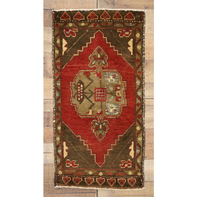 Red Vintage Turkish Yastik Rug - 01'08 X 03'02 For Sale - Image 8 of 8