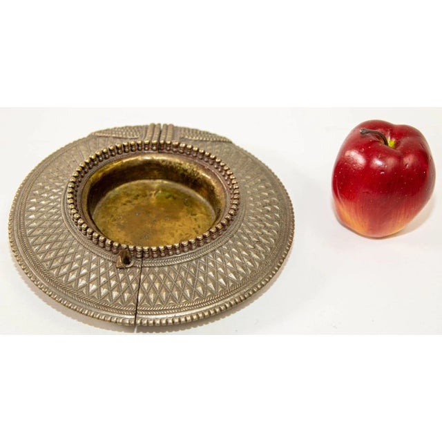 Early 20th Century 19th Century Mughal India Raj Style Silver Traditional Anklet Bracelet Catchall For Sale - Image 5 of 11