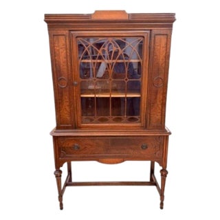 Antique 1920s Federal Hepplewhite Revival Walnut China Cabinet Display Hutch For Sale
