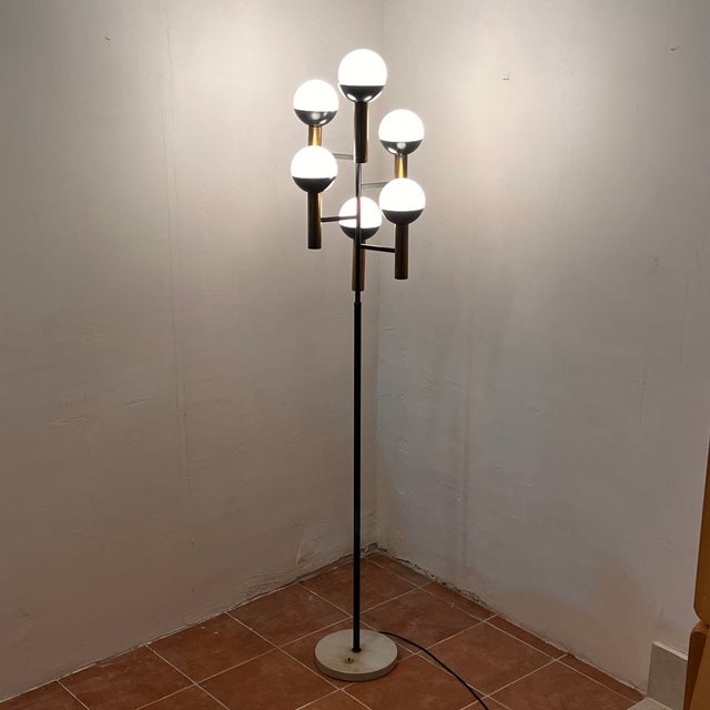 Mid-Century Six-Light Floor Lamp in Brass, Lacquered Metal, and Glass attributed to Stilnovo, Italy, 1950s For Sale - Image 6 of 6