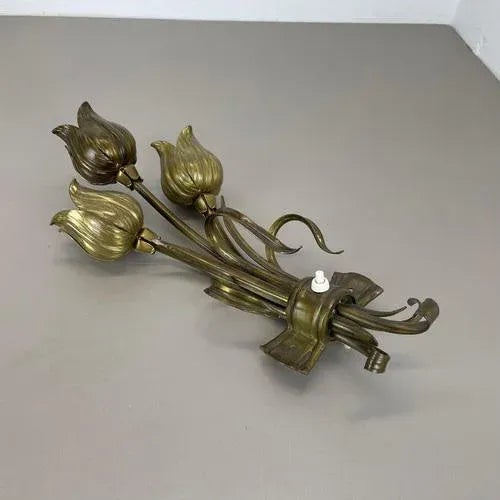 Italian Flower Theatre Wall Light in the style of Gio Ponti, 1970s For Sale - Image 16 of 18