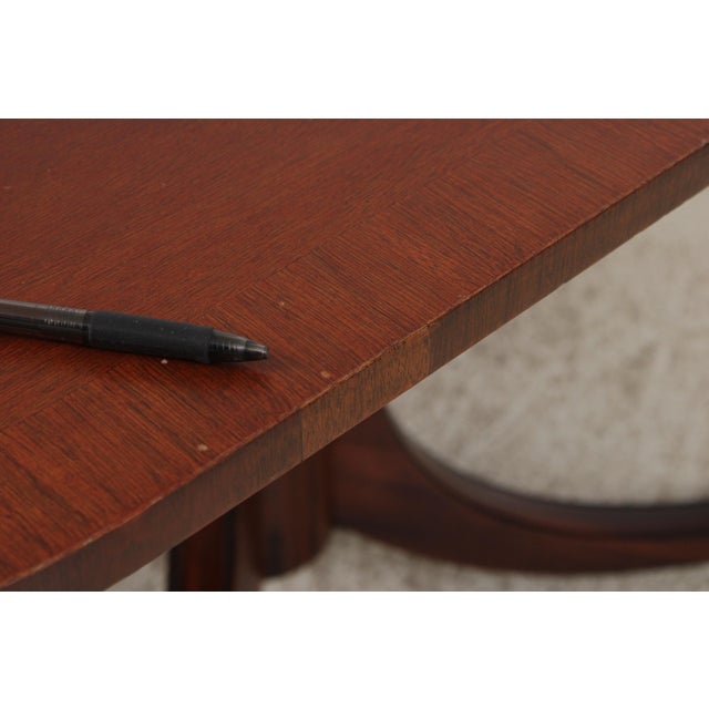 Drexel Regency Style Mahogany Dining Table For Sale In Philadelphia - Image 6 of 18