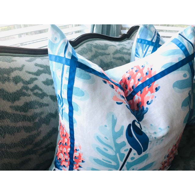 Thinline Contemporary Thibaut Triverton Floral Linen Pillow Covers in Coral Royal Blue Aqua - a Pair For Sale - Image 4 of 7