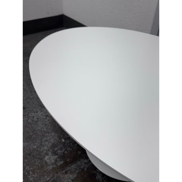 Late 20th Century Alivar Italian Eero Saarinen Style Coffee Table For Sale - Image 5 of 12