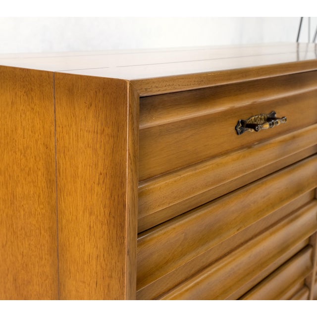 1970s American Mid-Century Modern 6 Drawers Dresser Credenza w Butterfly Joints For Sale - Image 5 of 12
