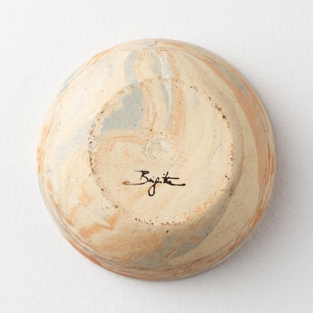 Contemporary Brigita Ojai Studio Pottery Bowl Signed Handmade Ceramic Sgraffito Art California For Sale - Image 3 of 6