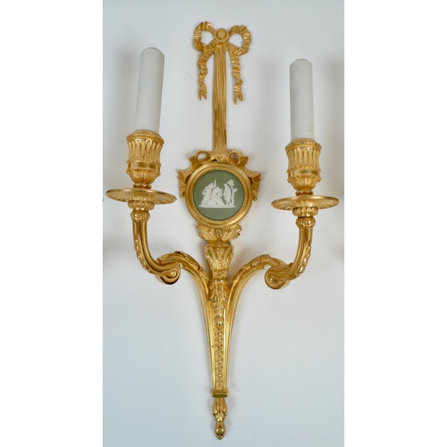 Edward F. Caldwell & Co. Four E. F. Caldwell Louis XVI Style Gilt Bronze Sconces with Wedgwood Plaques For Sale - Image 4 of 12
