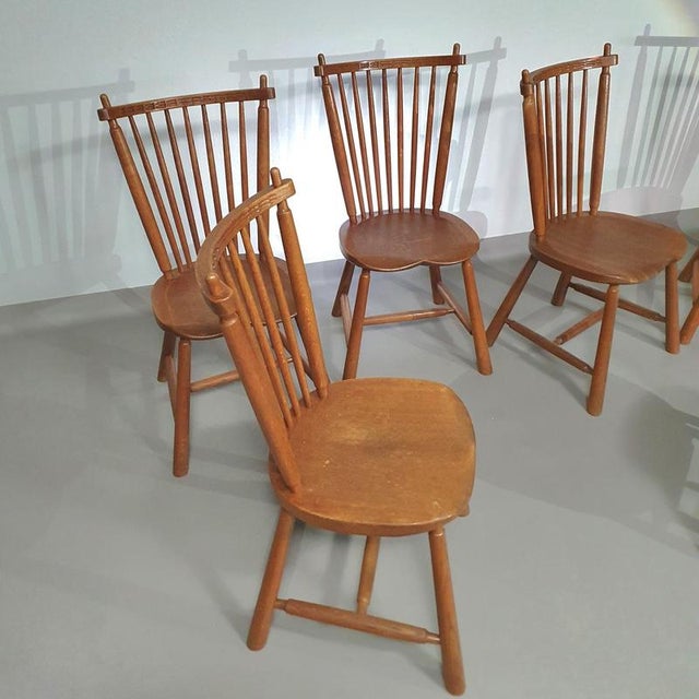 Brown Spindle Back Dining Chairs in Oak from De Ster Geldermalsen with Carved Backrests, 1960s, Set of 6 For Sale - Image 8 of 18