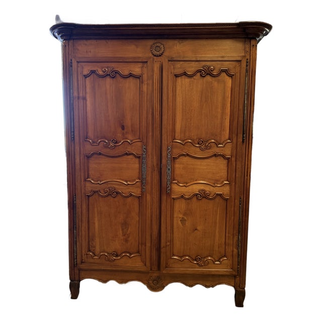 18th Century French Provincial Walnut Armoire For Sale