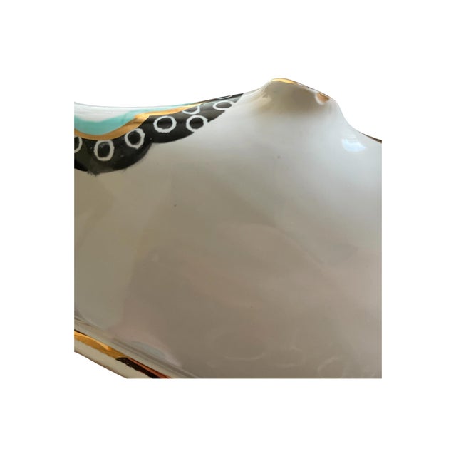 Vintage Deruta Style Italian Hand Painted Porcelain Quatrefoil Dish For Sale - Image 9 of 9