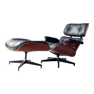 Modern Herman Miller Eames Lounge Chair and Ottoman For Sale