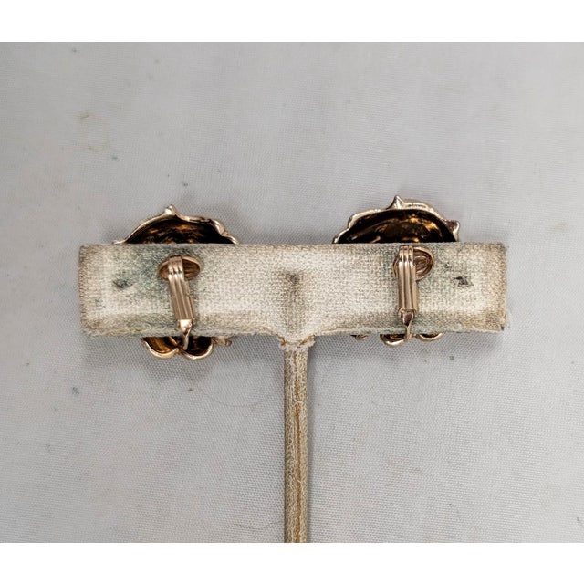 Vintage 1950s Signed Castlecliff Goldtone Faux-Citrine Clip Earrings-2 Pieces For Sale - Image 4 of 9
