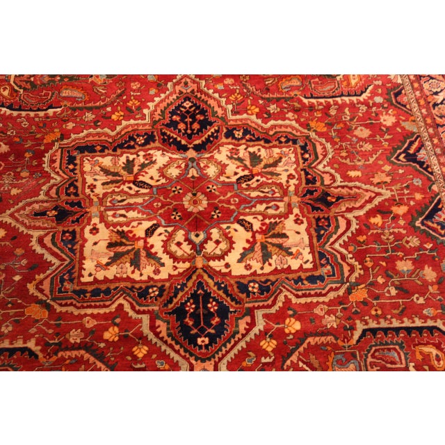 Early 20th Century Nazmiyal Collection Antique Persian Farahan Sarouk Rug For Sale - Image 5 of 10