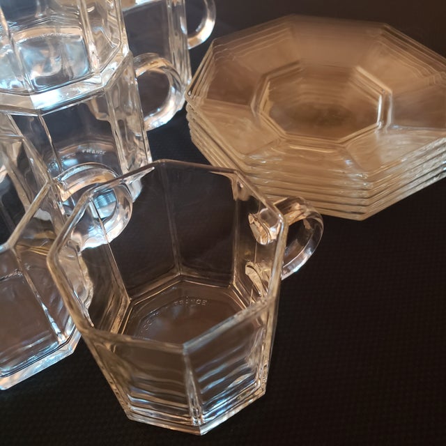 Modern 1980s Arcoroc France Octime, Octagonal Clear Glass Cup & Saucer Sets- 24 Pieces For Sale - Image 3 of 4