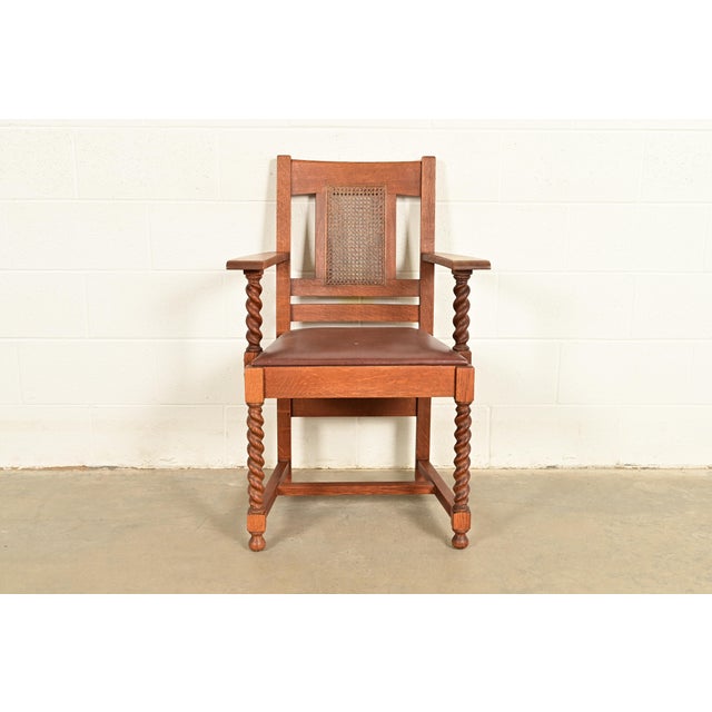 An exceptional antique Mission or Arts & Crafts armchair By Stickley Brothers USA, Circa 1910 Beautiful quarter sawn oak,...