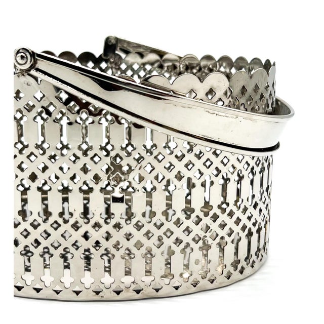 Silver Vintage International Silver Silver-Plated Oval Pierced Basket With Swing Handle — Traditional / English Country / Cottage For Sale - Image 8 of 13