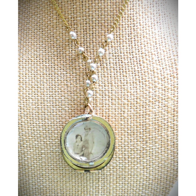 14k Gold Turn of the Century Open Locket, Gold and Pearl Chain For Sale - Image 14 of 16