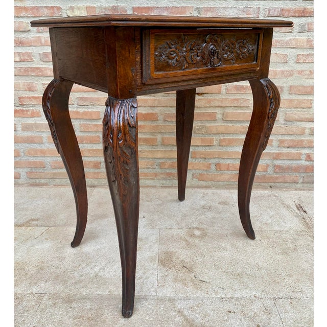 Wood 1940s French Louis XV Style Carved Wood Side Table With Drawer For Sale - Image 7 of 11