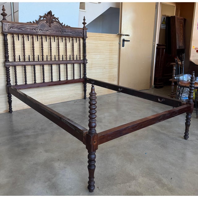 Brown Early 20th Carved Medallions Queen Size Bed, Original Four Poster Lisbon Bed For Sale - Image 8 of 18