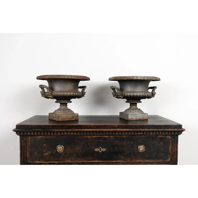 19th-Century Swedish Cast Iron Urns from J. & C.G. Bolinder Stockholm, Set of 2 For Sale - Image 3 of 13