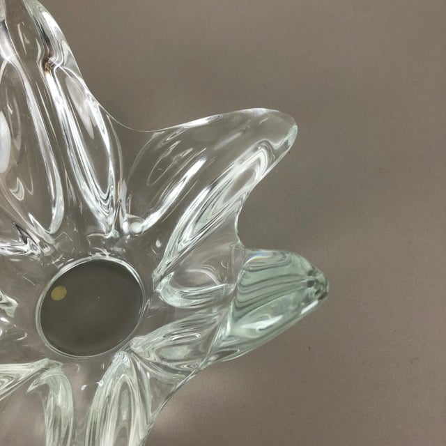 Large French Floral Crystal Glass Shell Bowl from Art Vannes, France, 1970s For Sale - Image 9 of 18