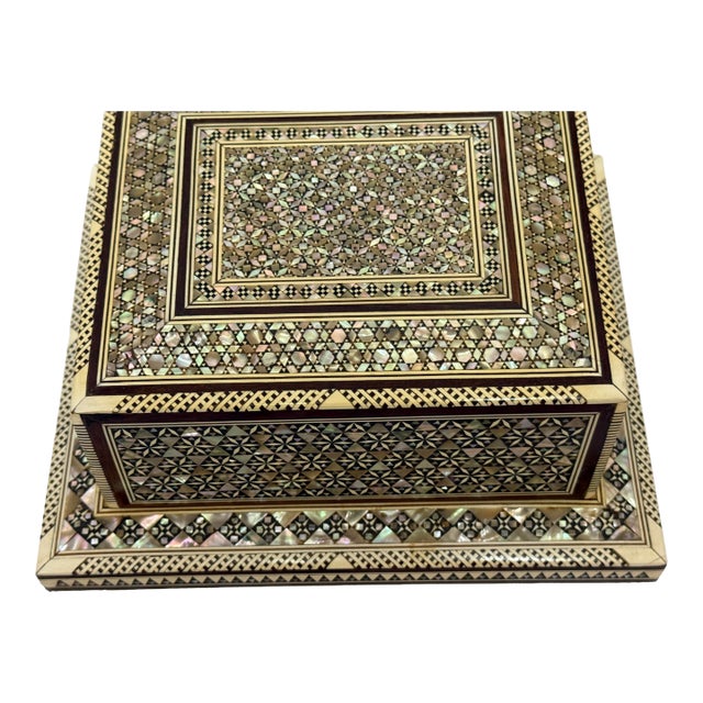 Luxury Vintage Mother of Pearl Inlaid Wooden Cigarette Box for 40 Cigarettes For Sale