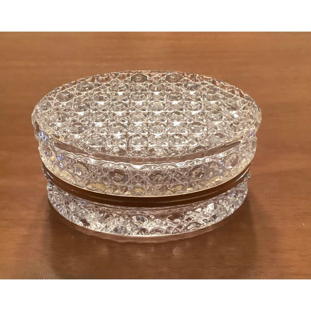 Early 20th Century French Baccarat Style Crystal Glass and Brass Hinged Oval Box For Sale - Image 4 of 6