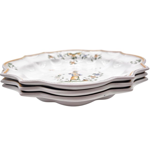 Late 20th Century A. Faxil Moustiers Provence Faience Hand-Painted Scalloped Plates, Set of Three For Sale - Image 5 of 15