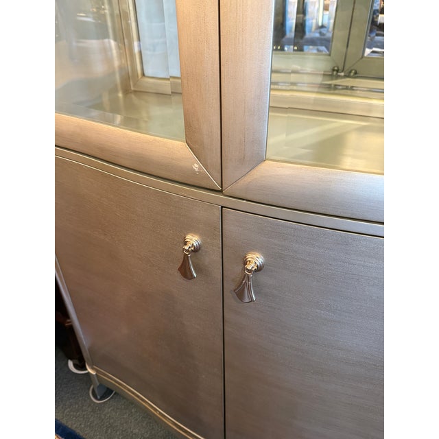 Sofia Vergara La Reina Lighted Curio Cabinet For Sale In San Francisco - Image 6 of 12