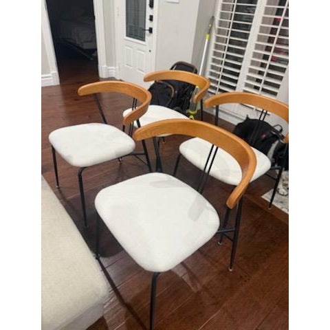 Light, fresh and elegant, the characterful and comfortable Violin Chair from Danish-Italian duo GamFratesi resonates with...