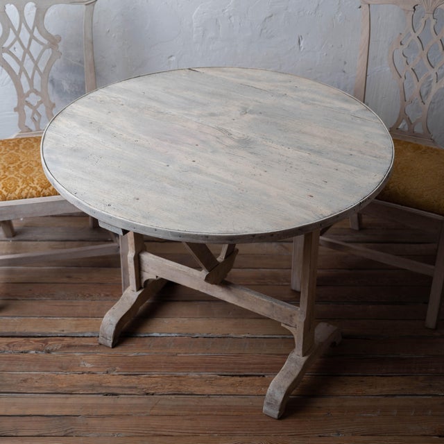 French Provincial French Pine Vendange Table, c.1880 For Sale - Image 3 of 18