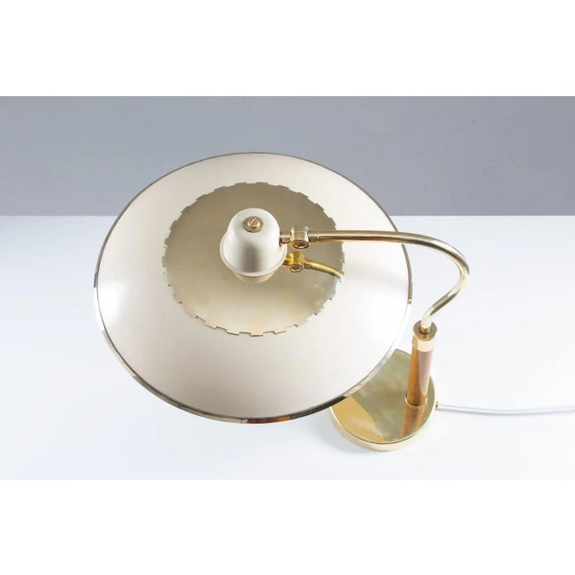 Mid-Century Swedish Model 600 Table Lamp in Brass, Glass and Wood from Boréns For Sale - Image 4 of 12