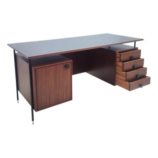 Italian Desk with Drawers in Wood, 1960s For Sale