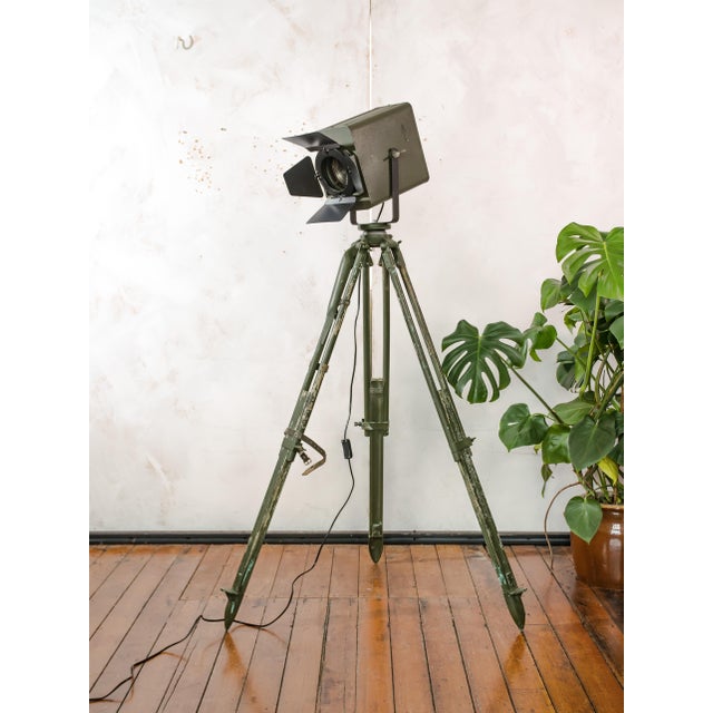 Green Fresnel Theatre Spotlight Floor Lamp from Strand Electric, England, 1960s For Sale - Image 4 of 14