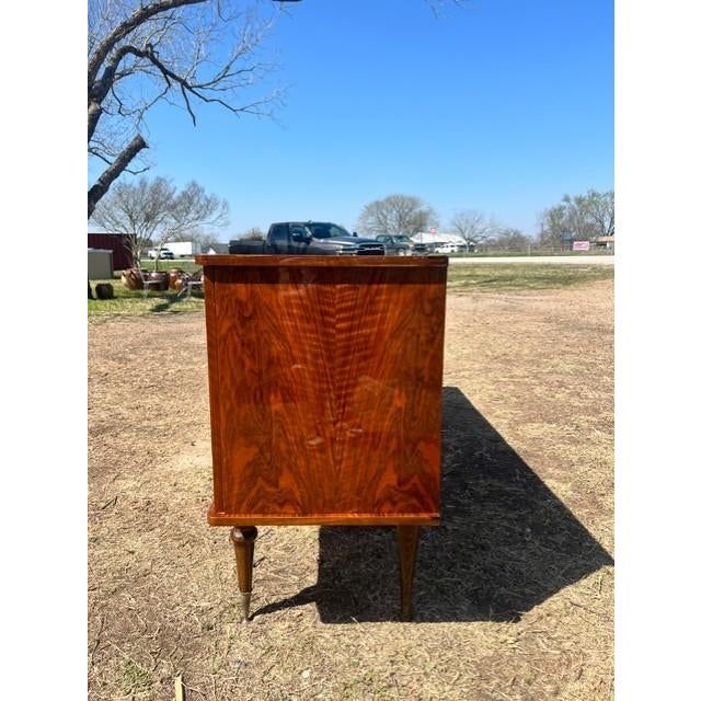 1940s French Art Deco Burl Walnut Sideboard / Buffet For Sale - Image 10 of 13