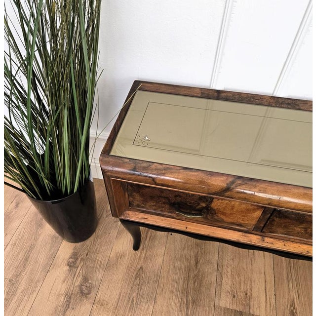 Mid-Century Italian Burl and Brass Low Side Table, 1950s For Sale - Image 8 of 9