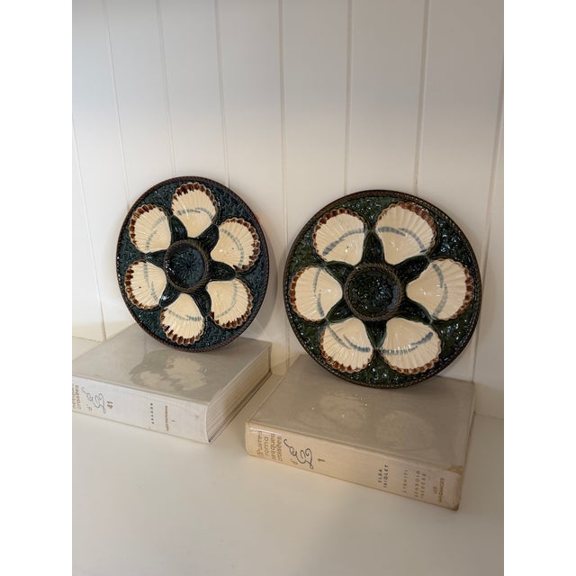 Pair of French Longchamp Barbotine Oyster Serving Plates, Circa 1900 For Sale In New York - Image 6 of 12