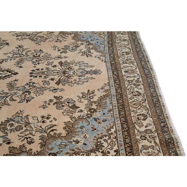 Vintage Malayer Handmade Medallion Floral Peach Wool Oversize Rug For Sale In New York - Image 6 of 10