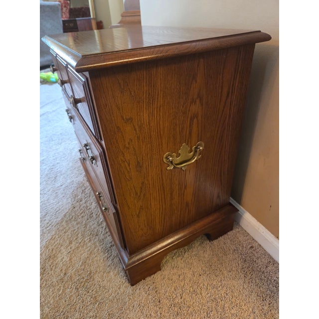 Mid 20th Century Mid 20th Century Pennsylvania House Bedside Nightstand For Sale - Image 5 of 14