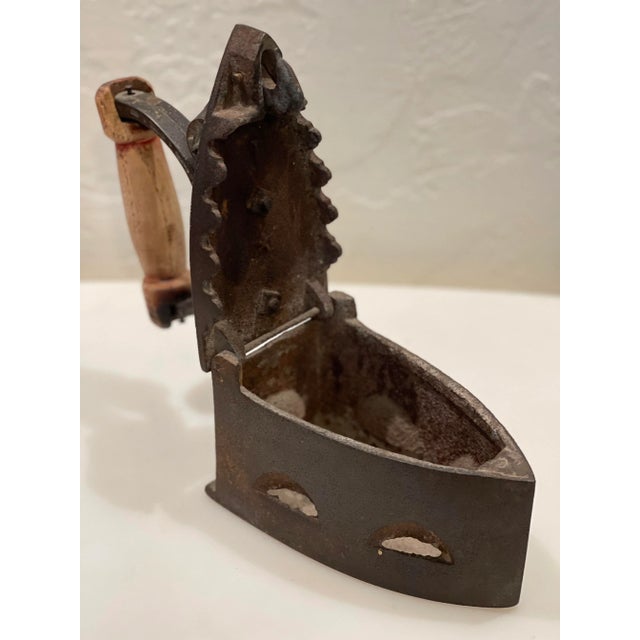 Late 19th Century Antique Mexican Cast Iron Coal Iron For Sale - Image 4 of 4
