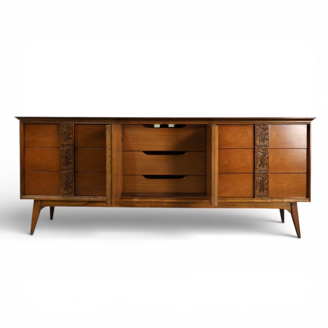 Bassett Mayan Mid-Century Modern Tiki 9-Drawer Lowboy Dresser, C. 1960s For Sale - Image 9 of 12